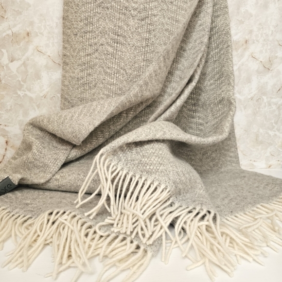 Fibre By Auskin Wool Fringe 55x71 Throw Blanket - Picture 1 of 10